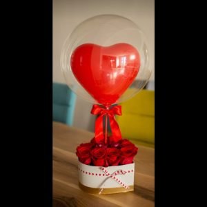 Rose box with balloon
